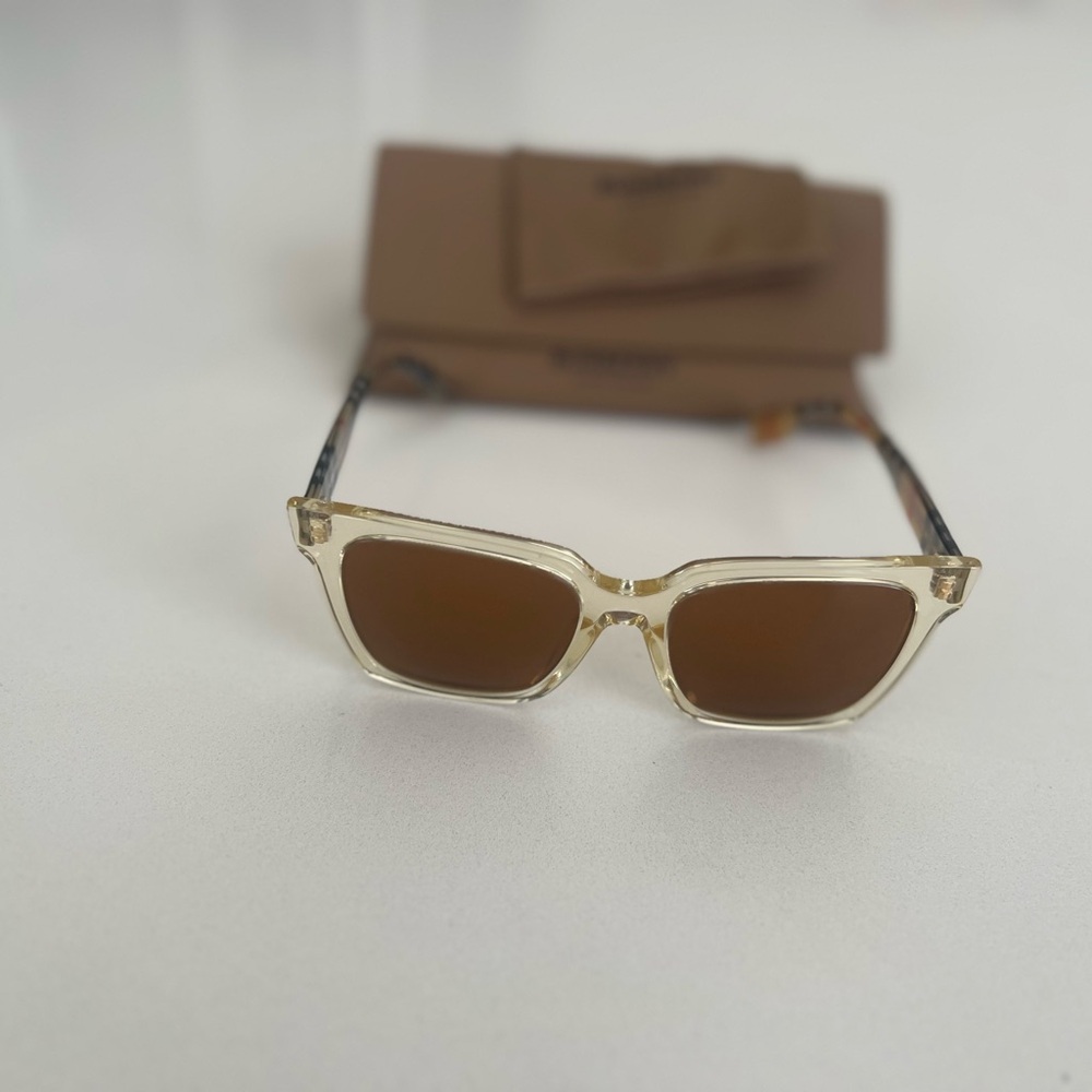 Burberry Clear Acetate Frame with Brown Lenses Sunglasses - Picture 2 of 3